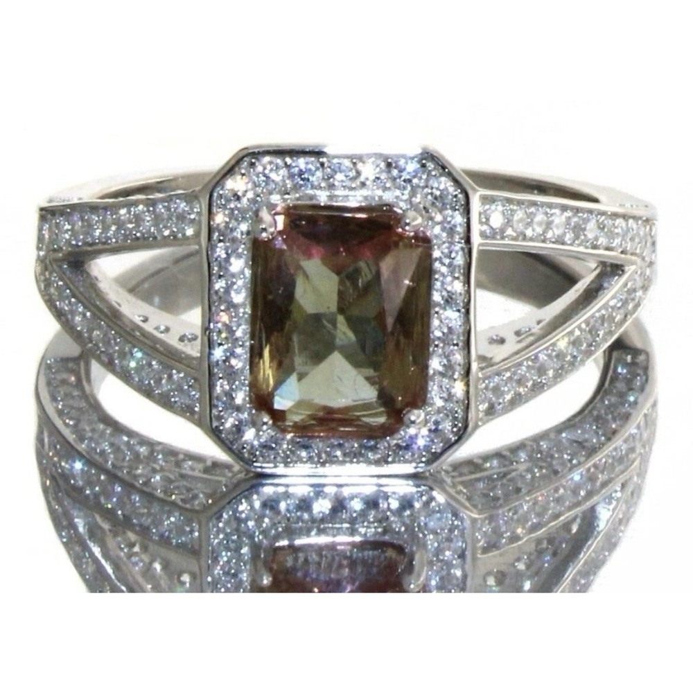 SIZE 6 EMERALD CUT 2.00CT STERLING SILVER SULTANITE RING (548)